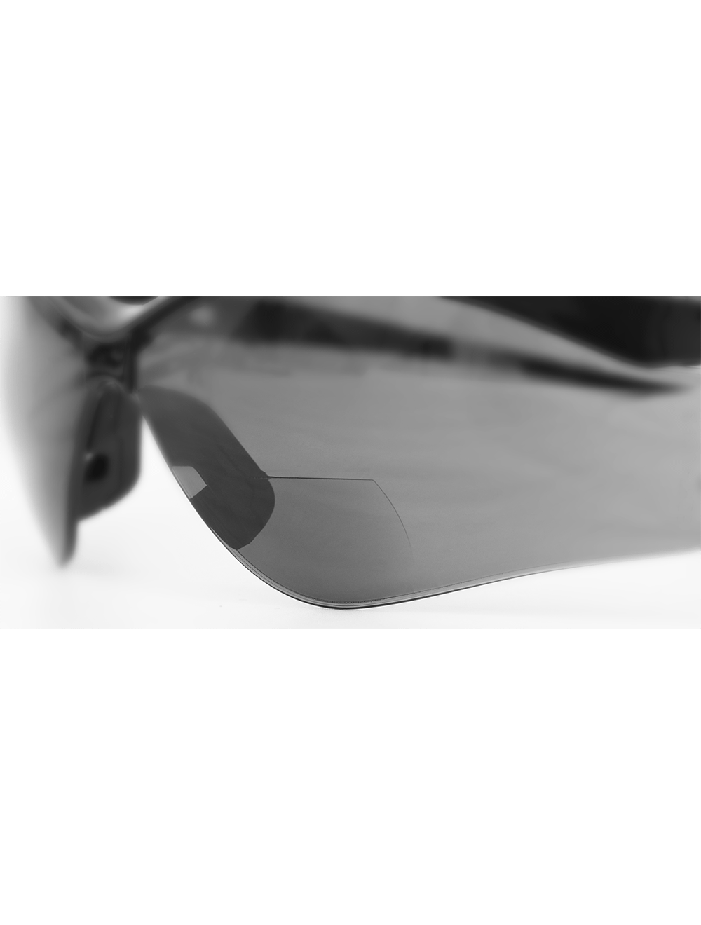 Spearfish® Smoke Performance Fog Technology 1.5 Diopter Bifocal Reader Style Lens, Shiny Black Frame Safety Glasses - BH225315PFT