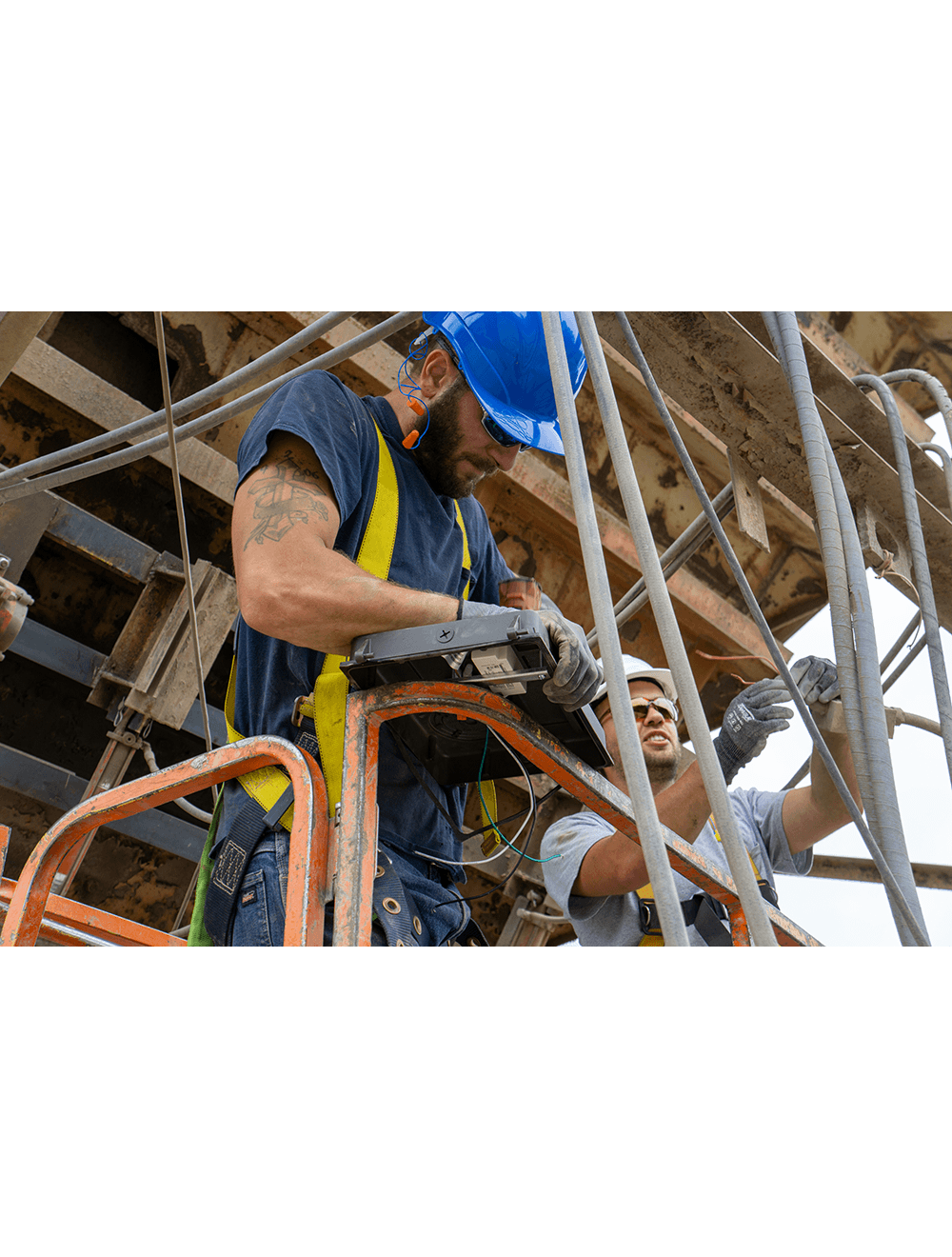Bullhead Safety™ Head Protection White Unvented Cap Style Hard Hat With Six-Point Ratchet Suspension - HH-C2-W