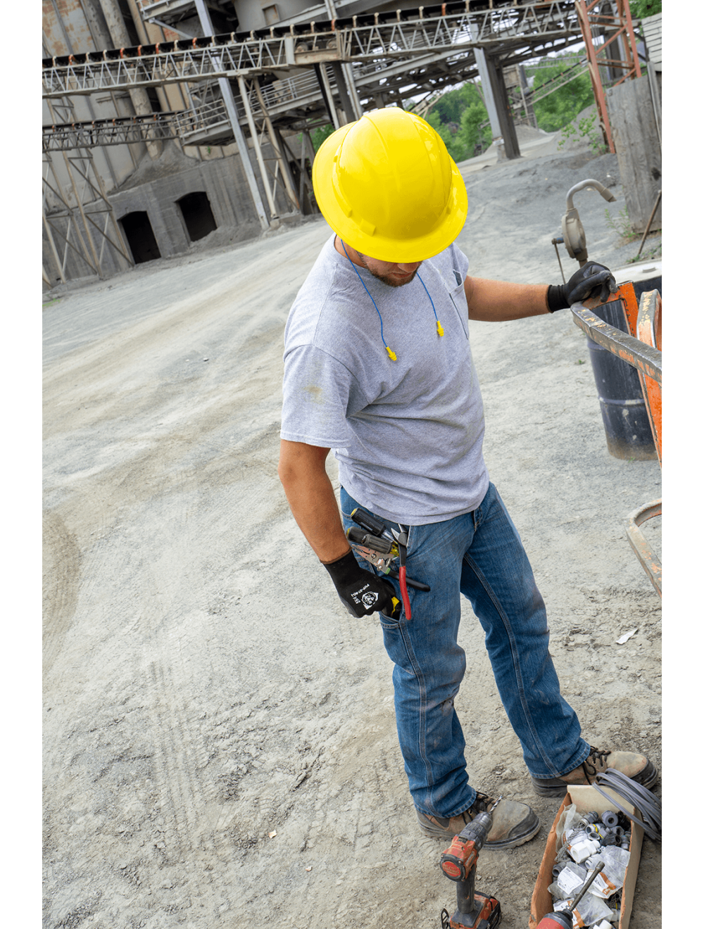 Bullhead Safety™ Head Protection Yellow Unvented Full Brim Style Hard Hat With Six-Point Ratchet Suspension - HH-F1-Y